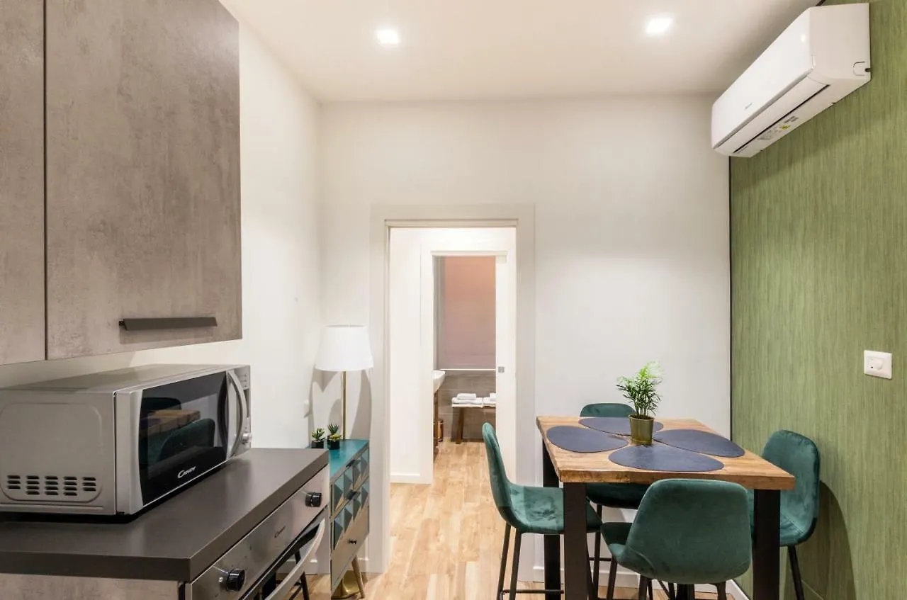 Lovely Rome Apartments - Historic City Center 0*,